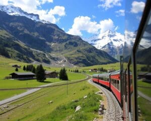 Samedan: Fahrt im Glacier Express durch das Engadin